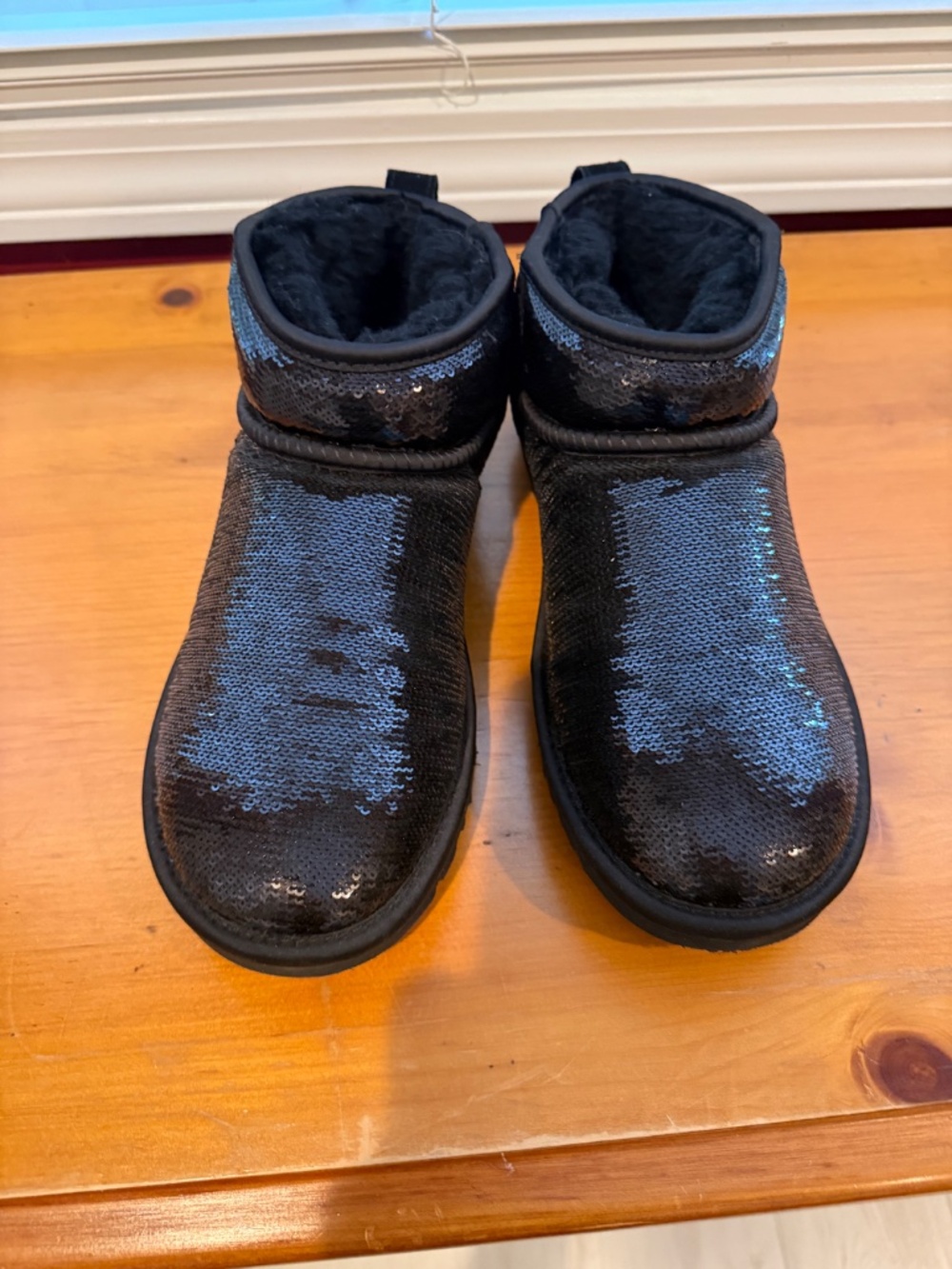 Ugg Black sequin wool Boots size 9 new